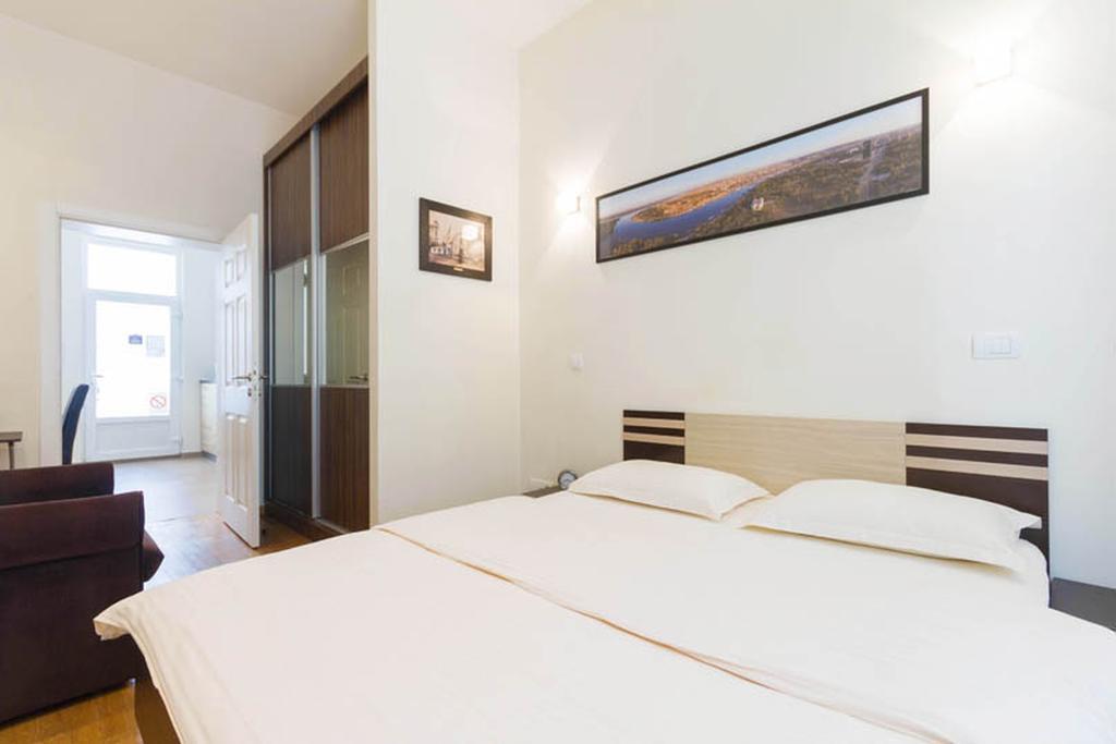 City Break Apartments Chic And Luxury Belgrado Buitenkant foto